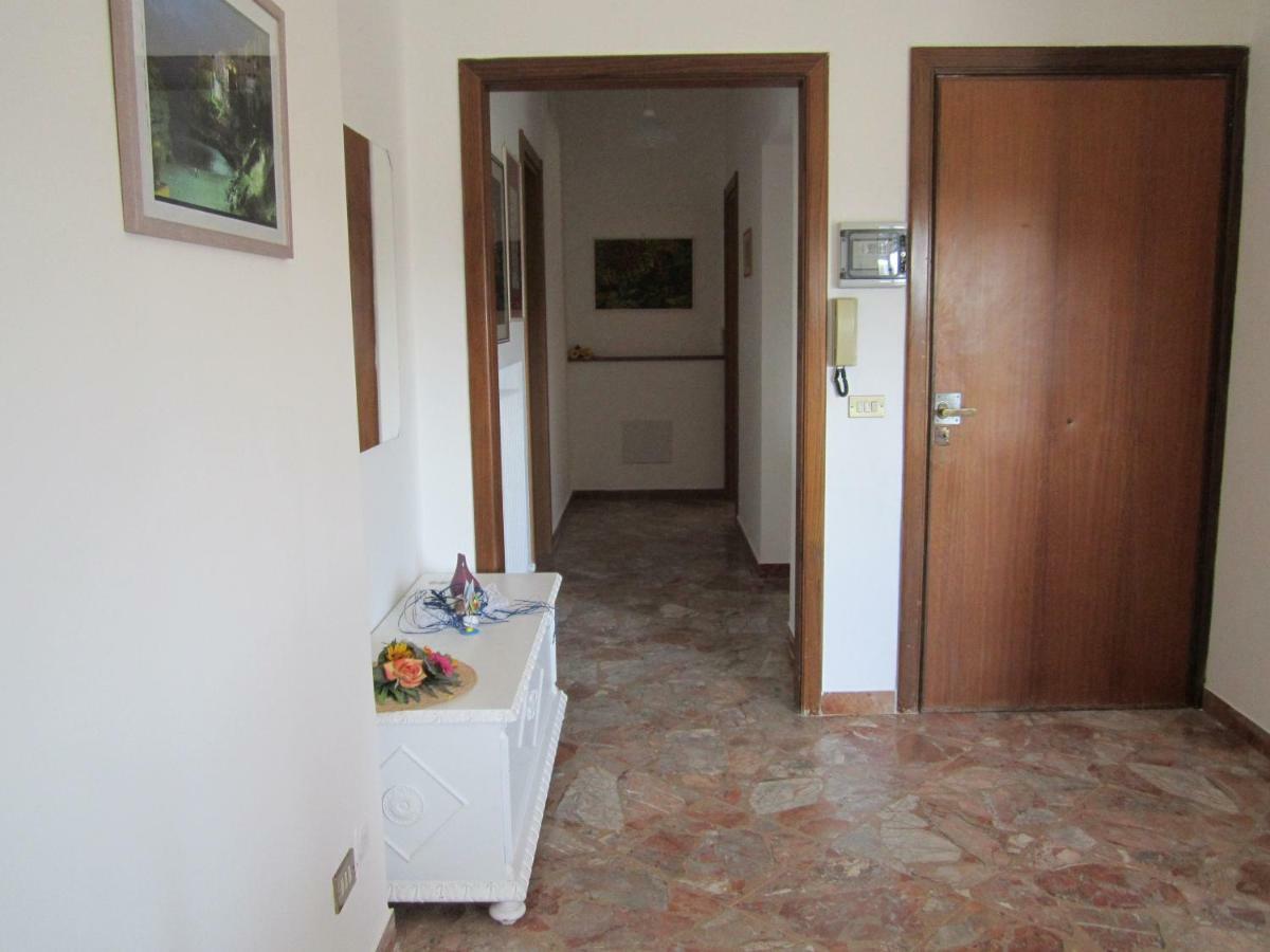 ポリニャーノ・ア・マーレ Casa Raffaella Bed & Breakfast エクステリア 写真