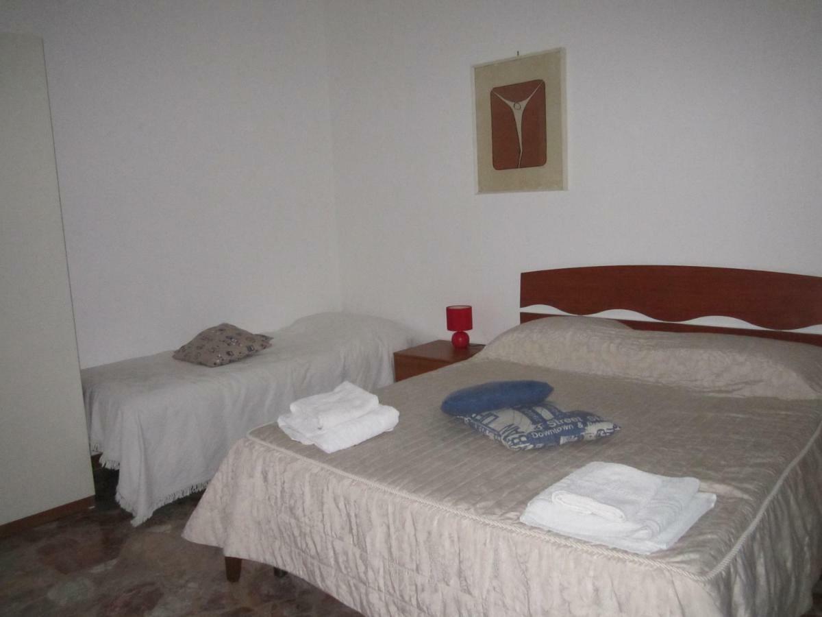 ポリニャーノ・ア・マーレ Casa Raffaella Bed & Breakfast エクステリア 写真