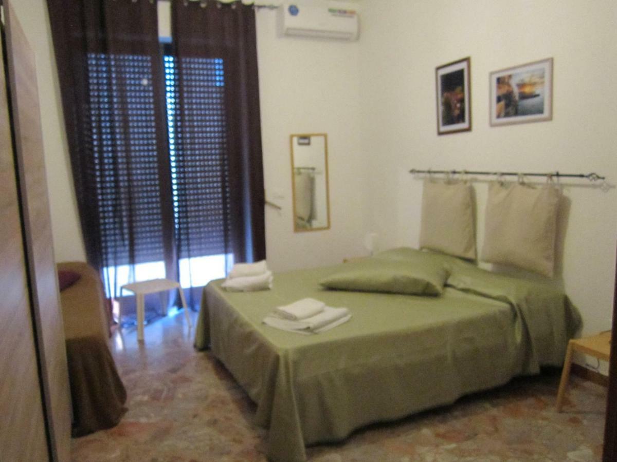 ポリニャーノ・ア・マーレ Casa Raffaella Bed & Breakfast エクステリア 写真